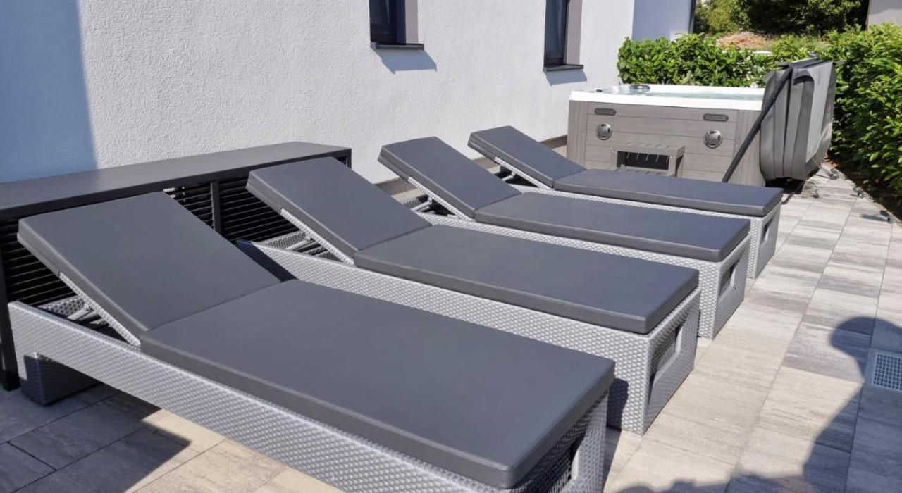 Bartol Luxury Apartments Krk Croatia, With Own Hot Tub - Whirlpool *