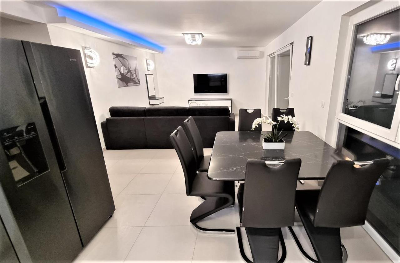 Bartol Luxury Apartments Krk Croatia, With Own Hot Tub - Whirlpool * Krk Town